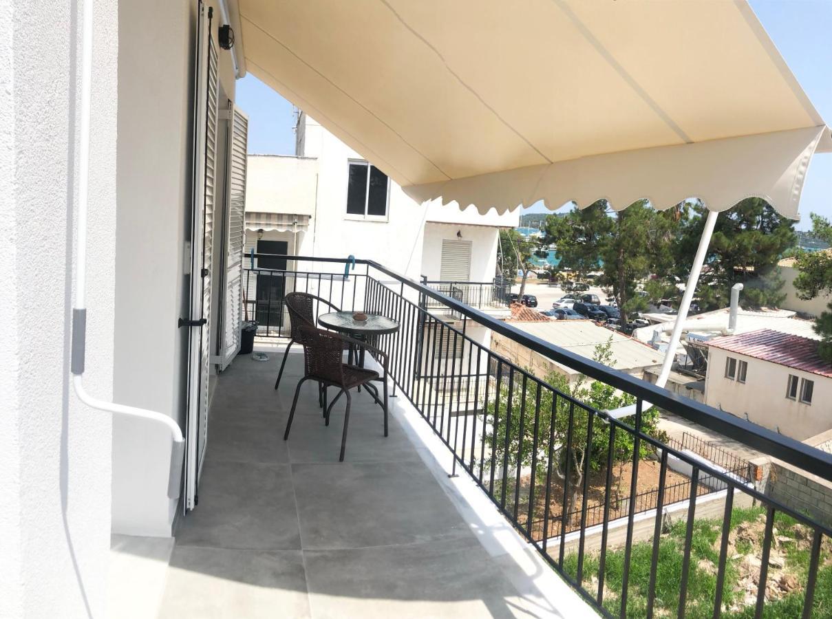Μανολια Apartment Porto Heli Exterior foto